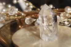 画像1: 開運/魔除け/邪気除け/結界】水晶ポイント38g (1)
